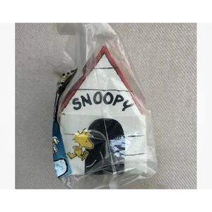 Peanuts 50th Anniversary‎ Collector Series Toy #5 Snoopy's Collectible Wendy's